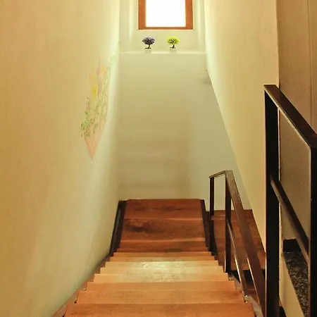 Directly On The Lake Paganini Flats In Apartment