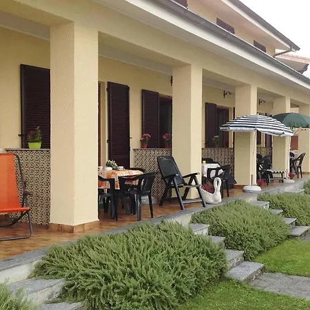 Apartment Directly On The Lake Paganini Flats In