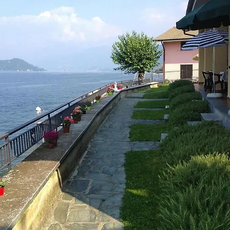 Apartment Directly On The Lake Paganini Flats In *